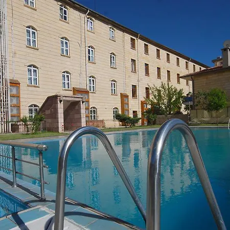 Hotel Tassaray 4*