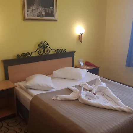 Tassaray Hotel 4*