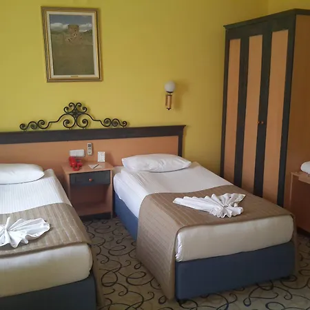 Tassaray 4*
