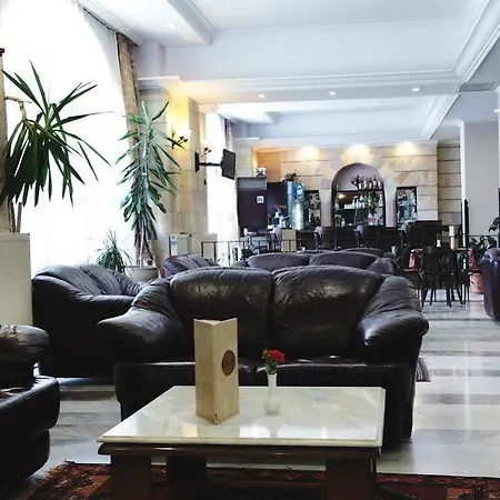 Отель Tassaray 4*