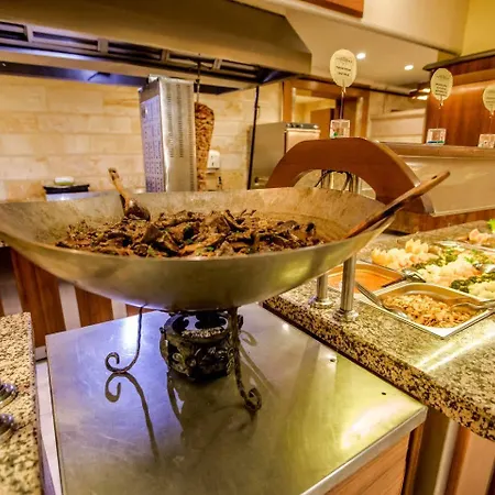 Tassaray Hotel