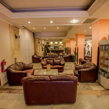 Отель Tassaray 4*