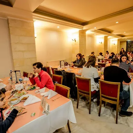 Tassaray Hotel
