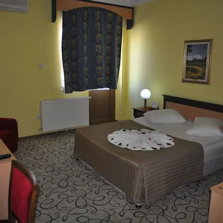 Tassaray Hotel
